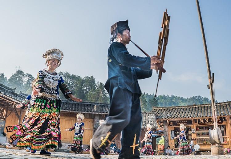 張家界風(fēng)景正好，而您剛好有空